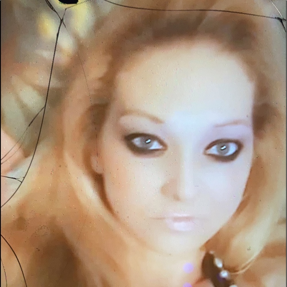 Meet your Posher, Melanie